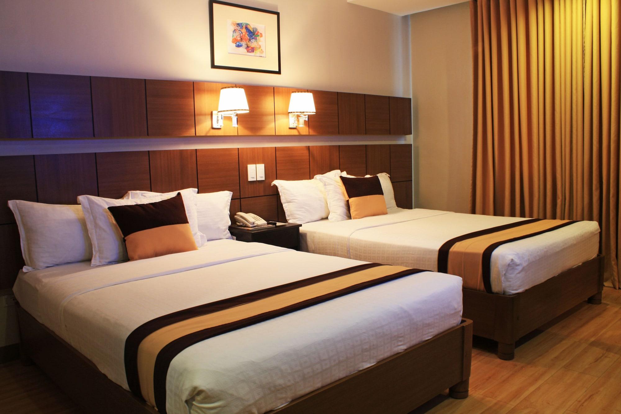 The Pinnacle Hotel And Suites Davao Exterior photo